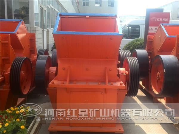 煤矸石錘式破碎機(jī) 煤矸石錘式破碎機(jī)