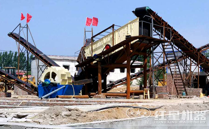 洗砂機作業(yè)現(xiàn)場 洗砂機作業(yè)現(xiàn)場