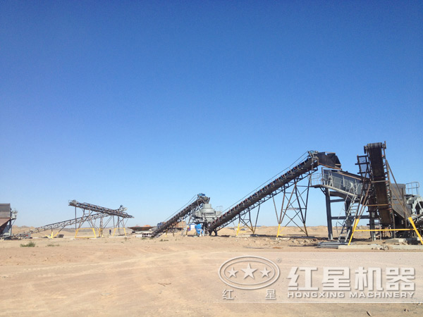 制砂生產(chǎn)現(xiàn)場 制砂生產(chǎn)現(xiàn)場