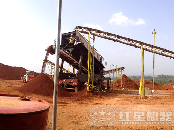 紅星車載流動嗑石機作業現場 紅星車載流動嗑石機作業現場