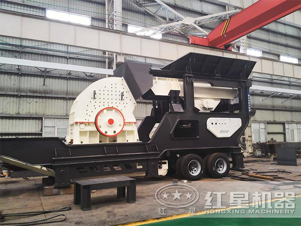 重錘式移動(dòng)破碎機(jī) 重錘式移動(dòng)破碎機(jī)