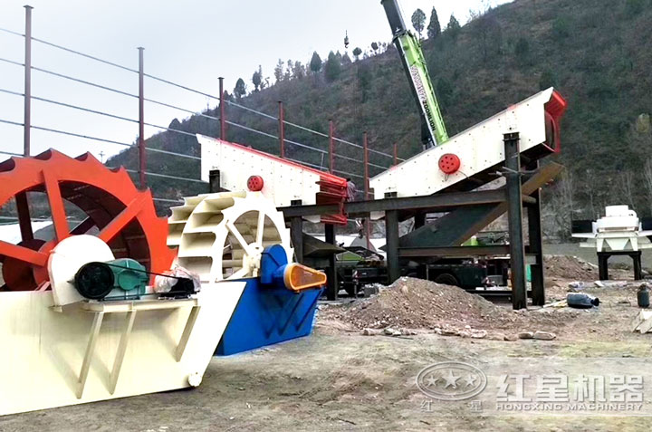 客戶制沙設(shè)備生產(chǎn)線安裝現(xiàn)場(chǎng) 客戶制沙設(shè)備生產(chǎn)線安裝現(xiàn)場(chǎng)