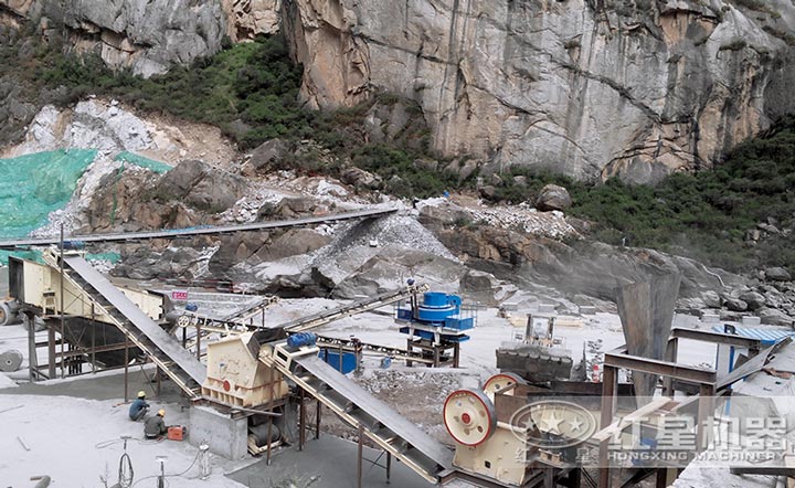 比較常規(guī)的制沙設(shè)備生產(chǎn)線 比較常規(guī)的制沙設(shè)備生產(chǎn)線