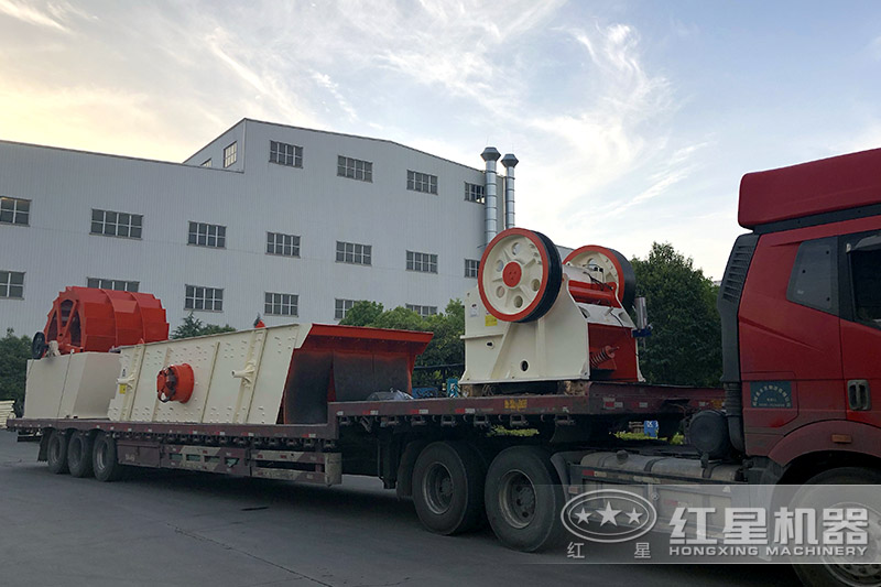紅星煤矸石粉碎機發(fā)貨 紅星煤矸石粉碎機發(fā)貨