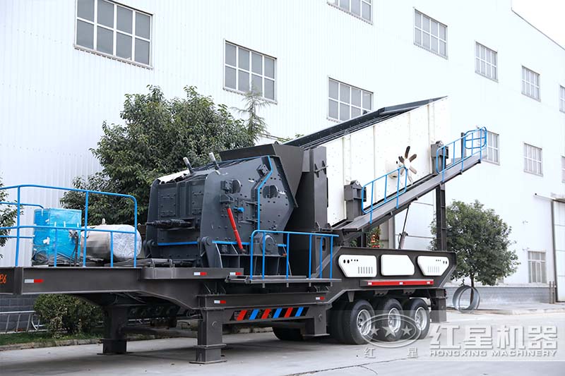 移動反擊式破碎機 移動反擊式破碎機