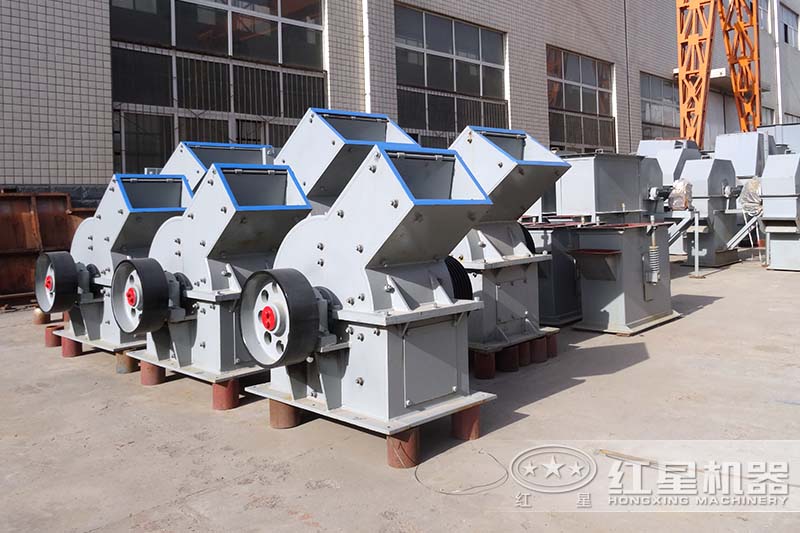 小型(PC型)錘破設備實拍圖 小型(PC型)錘破設備實拍圖