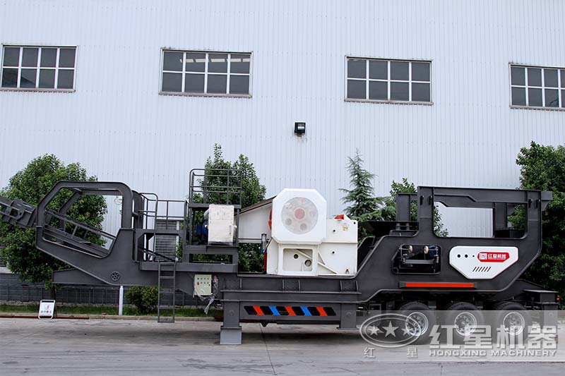 移動顎式打石子機設備廠區(qū)實拍圖 移動顎式打石子機設備廠區(qū)實拍圖