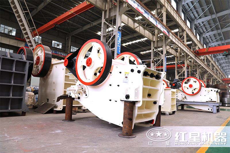 CJ系列歐版顎式破碎機設備廠區實拍 CJ系列歐版顎式破碎機設備廠區實拍