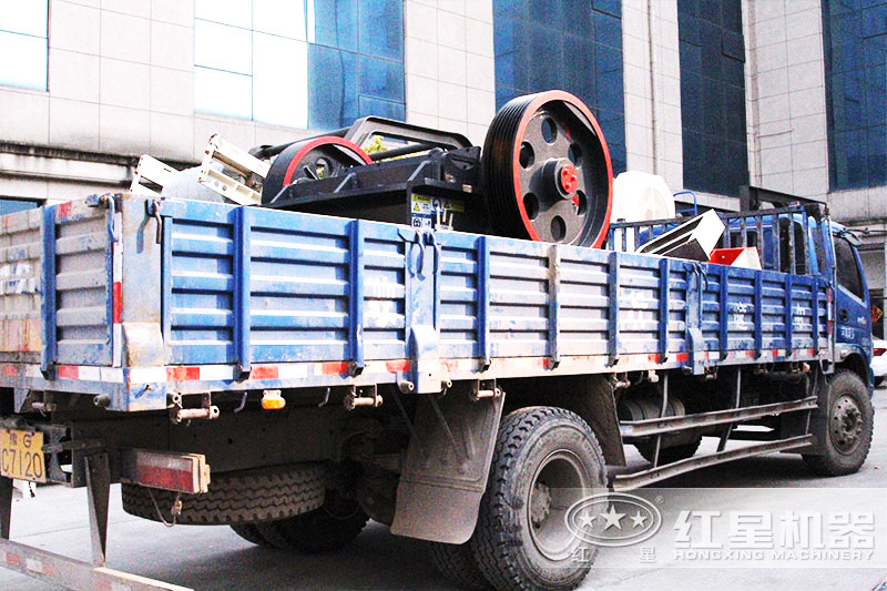 紅星采石場破碎設備pe200×350發貨中 紅星采石場破碎設備pe200×350發貨中