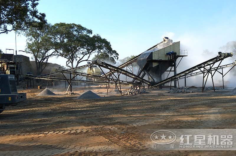 石料破碎現(xiàn)場 石料破碎現(xiàn)場