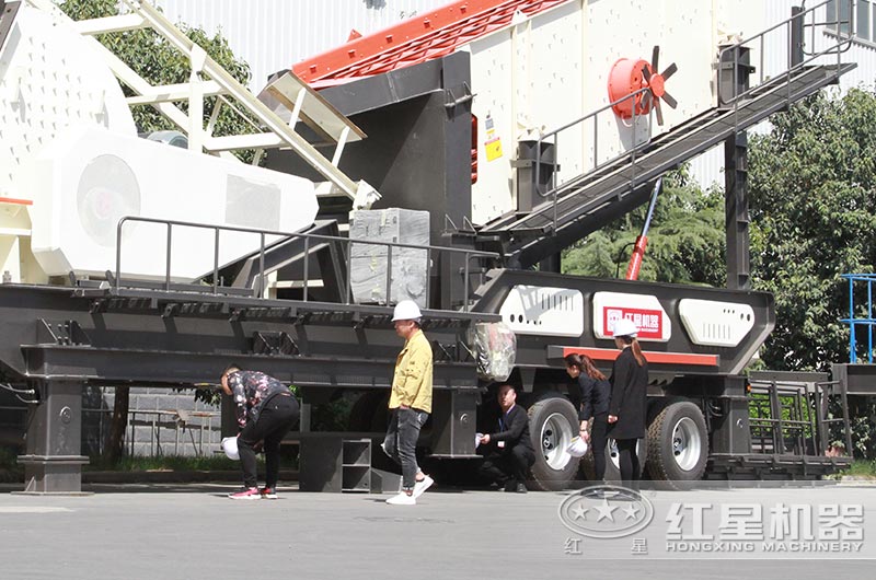 輪胎式移動破碎站 輪胎式移動破碎站