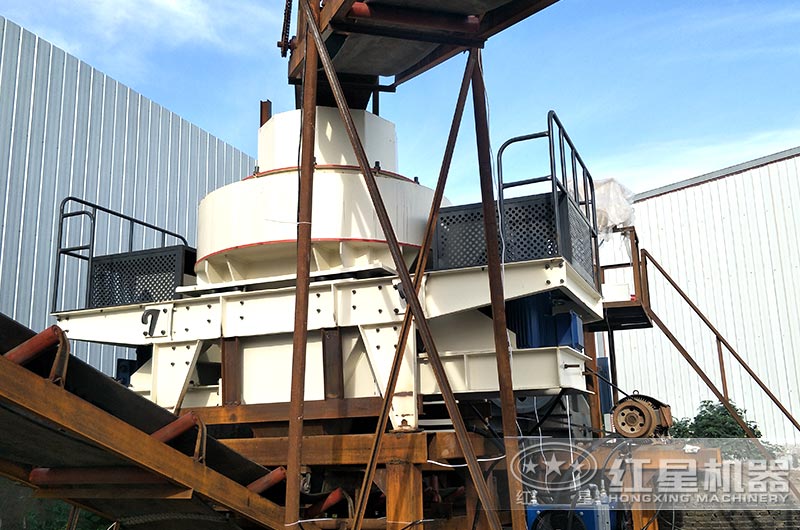 制砂機生產(chǎn)現(xiàn)場 制砂機生產(chǎn)現(xiàn)場