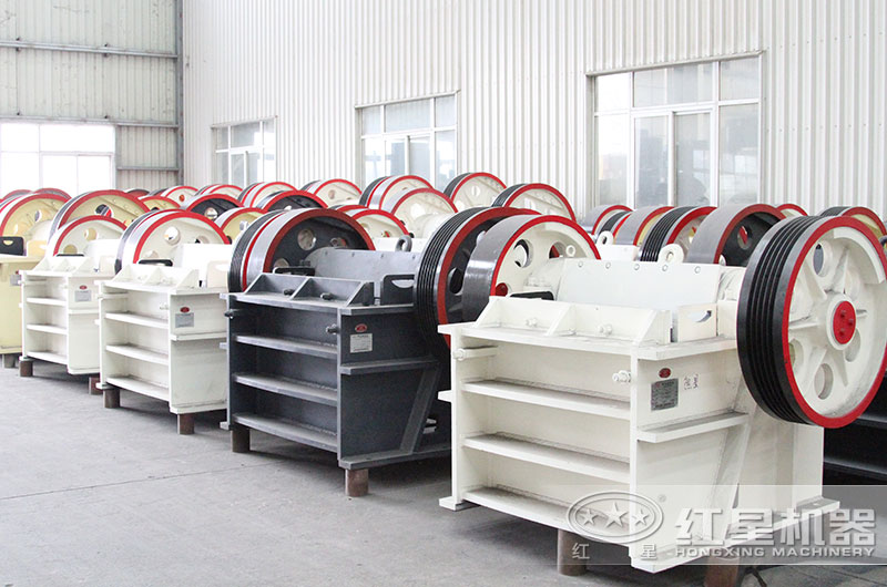 鄂式破碎機 鄂式破碎機