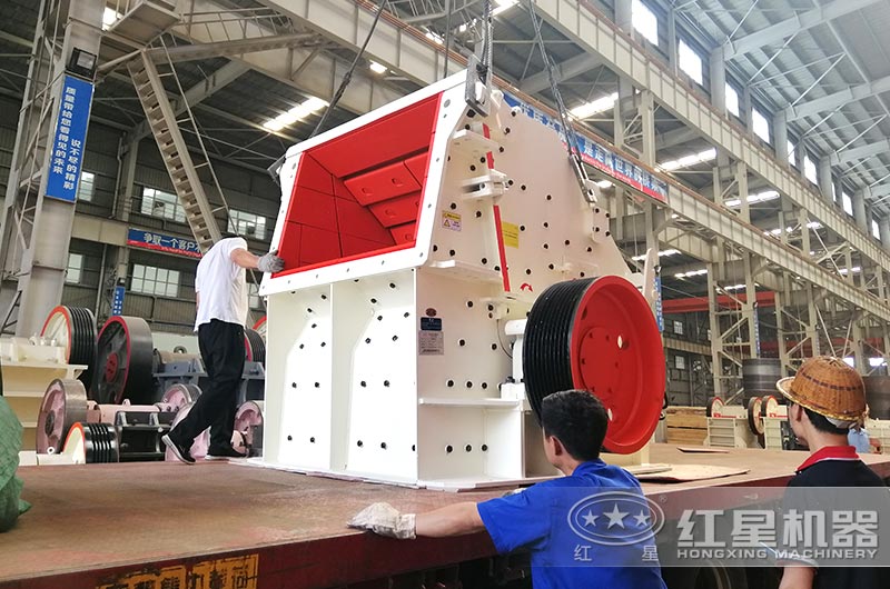 反擊破裝車發貨現場 反擊破裝車發貨現場