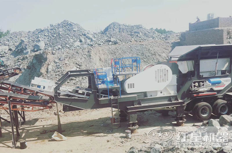 石灰石移動制砂生產線現場 石灰石移動制砂生產線現場