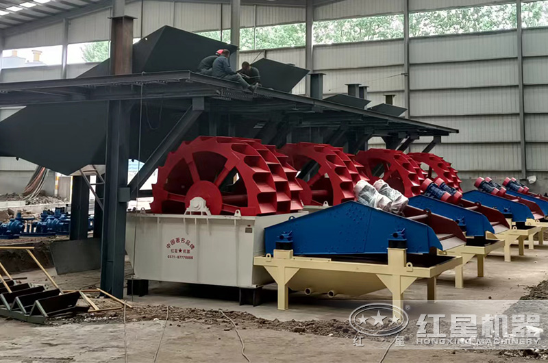 洗砂機(jī)現(xiàn)場(chǎng) 洗砂機(jī)現(xiàn)場(chǎng)